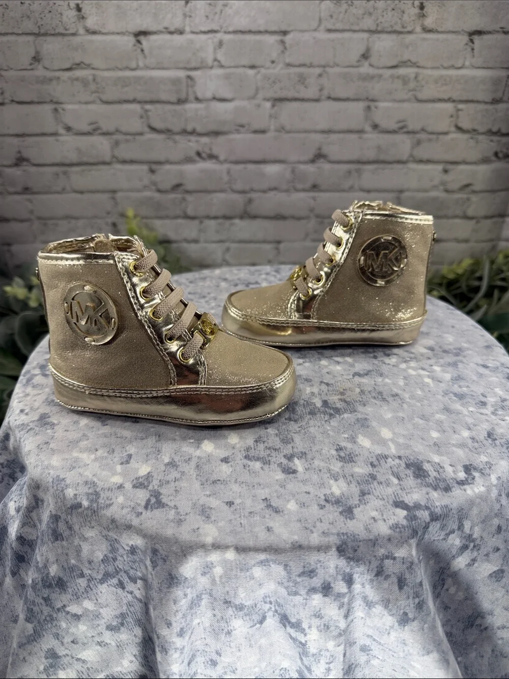 MICHAEL KORS (MK) “Baby Ana” Gold Metallic Fashion Zip High-Tops - Baby Girls 4
